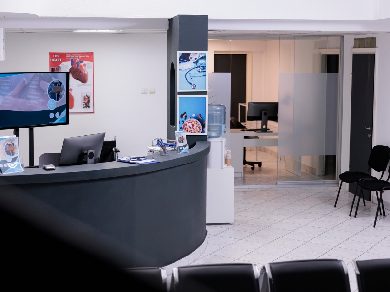 Customer Care Executive – Reliance Jio Center